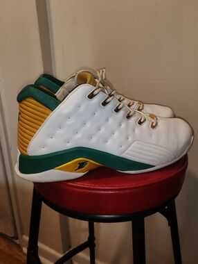 Reebok Answer 7 Men's White, Green & Yellow Basketball Sneakers